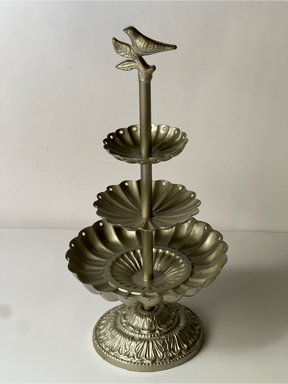 Beautiful bird accented Three Tiered heavy silvery gray jewelry holder/display.